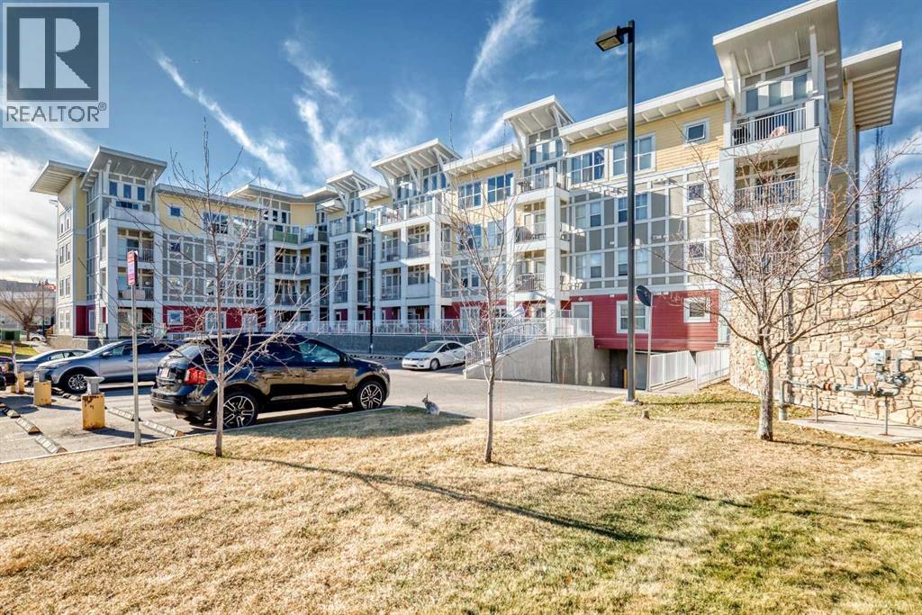 315, 402 Marquis Lane SE, Calgary, Alberta  T3M 2G7 - Photo 1 - A2290393