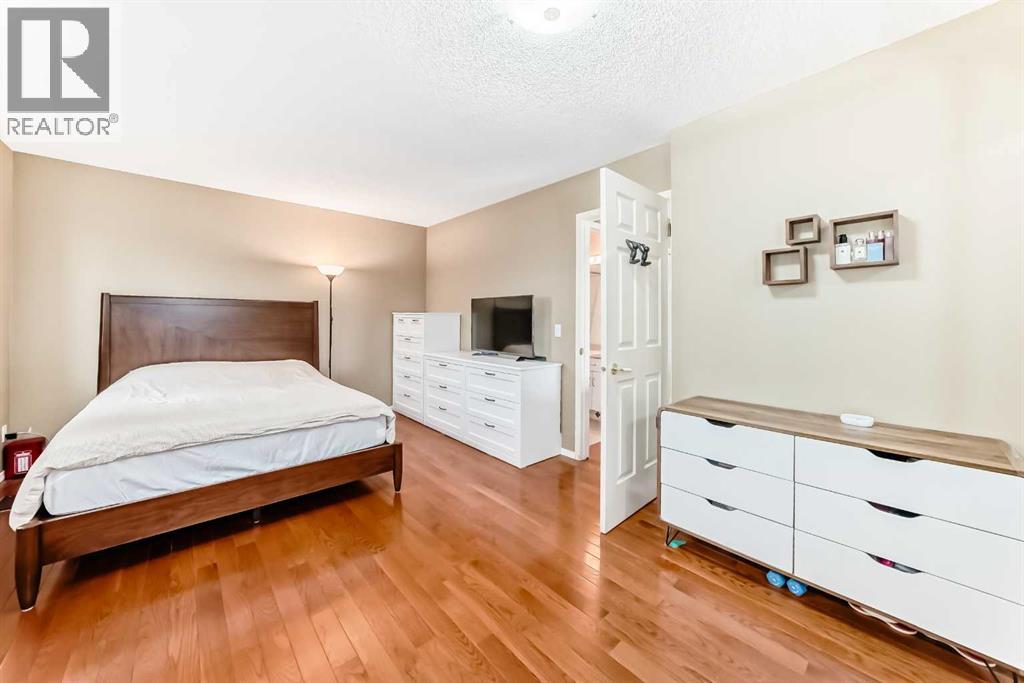 4 Glenbrook Villas SW, Calgary, Alberta  T3E 7E8 - Photo 15 - A2317349