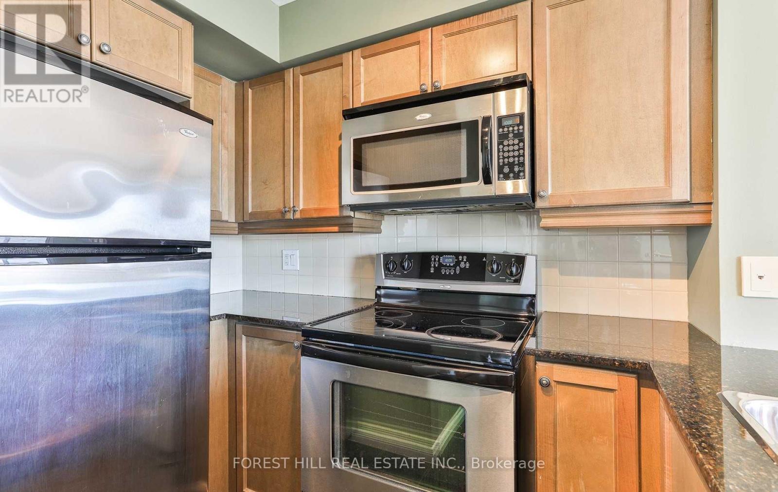 1104 - 736 Spadina Avenue, Toronto, Ontario  M5S 2J6 - Photo 4 - C13412068