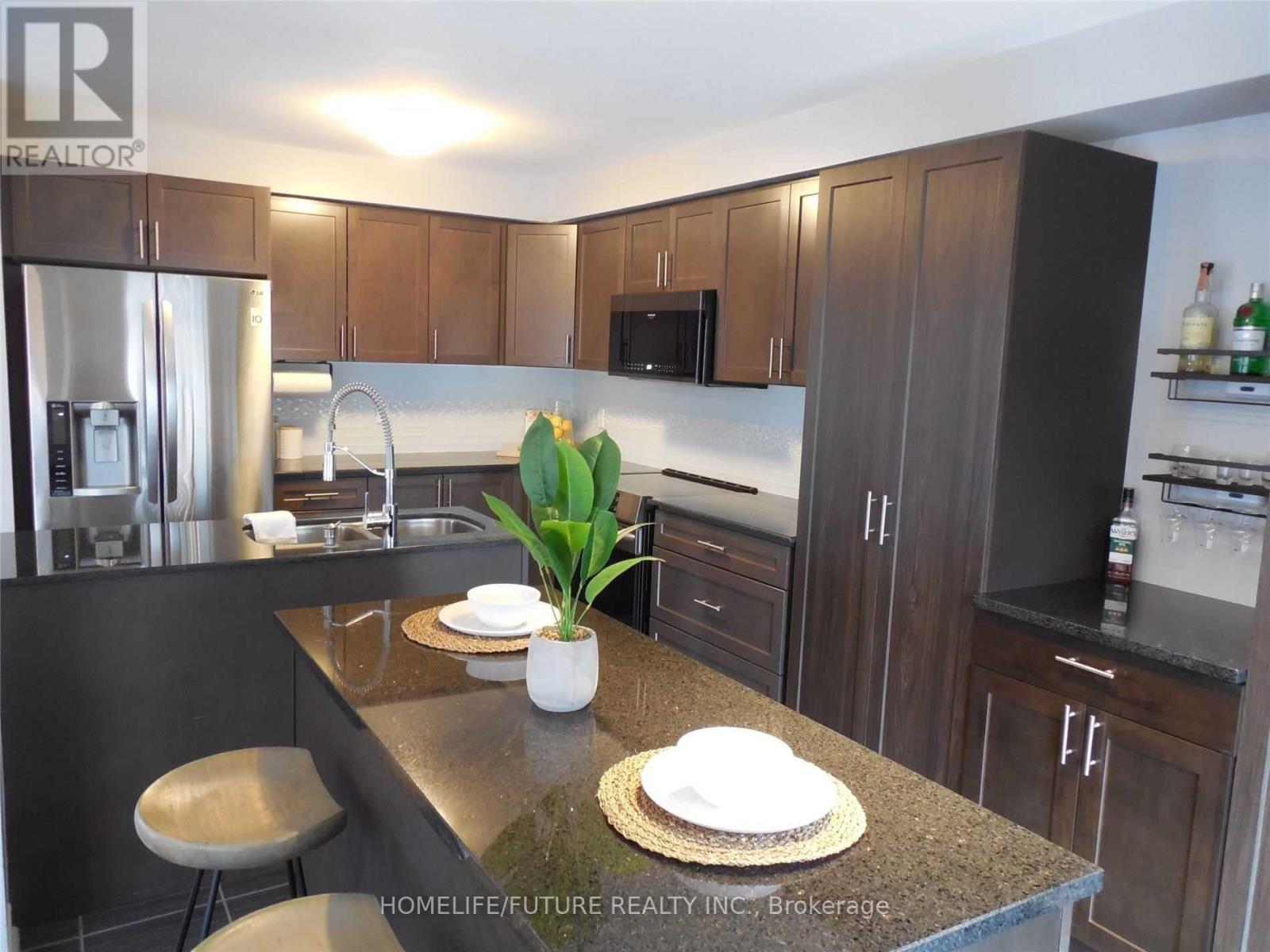 68 Richard Davies Crescent, Clarington, Ontario  L1C 0N9 - Photo 10 - E13412076