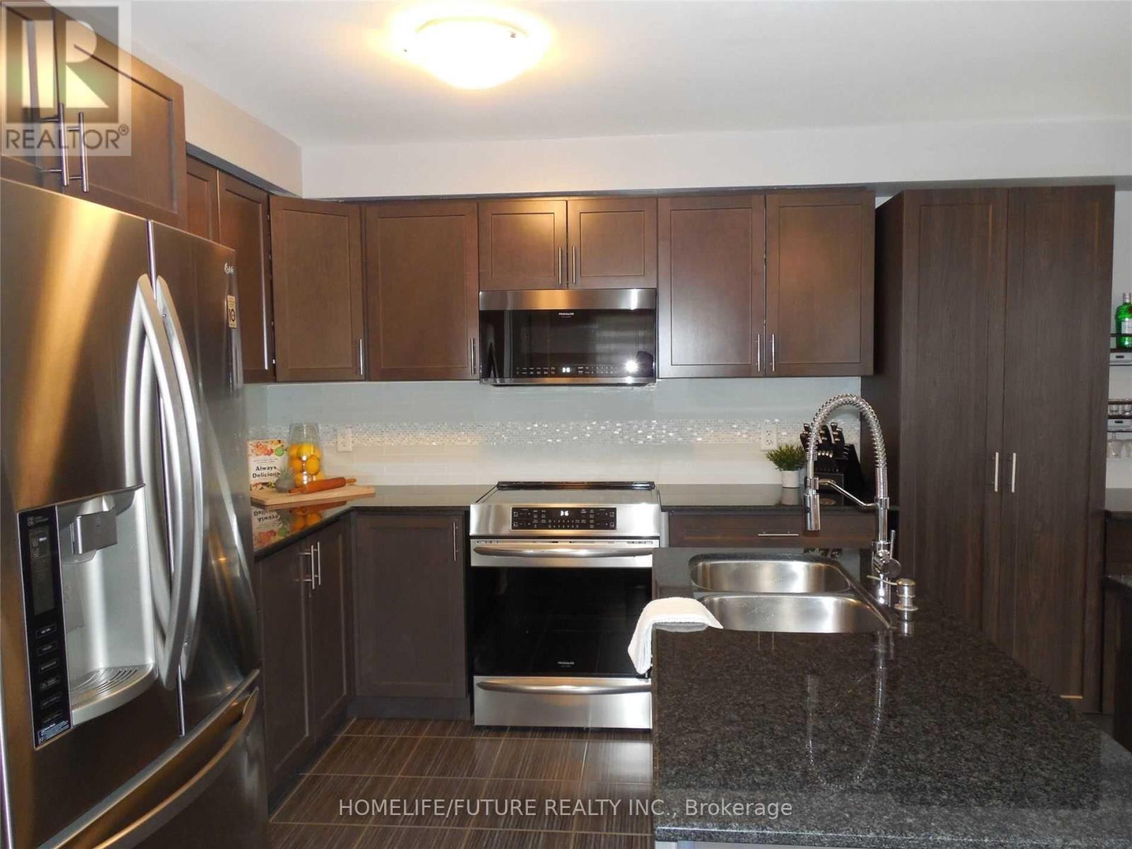 68 Richard Davies Crescent, Clarington, Ontario  L1C 0N9 - Photo 9 - E13412076