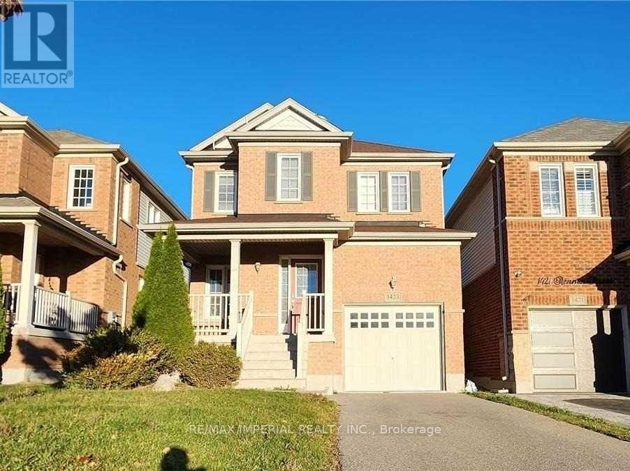 1423 RENNIE STREET, Oshawa, Ontario