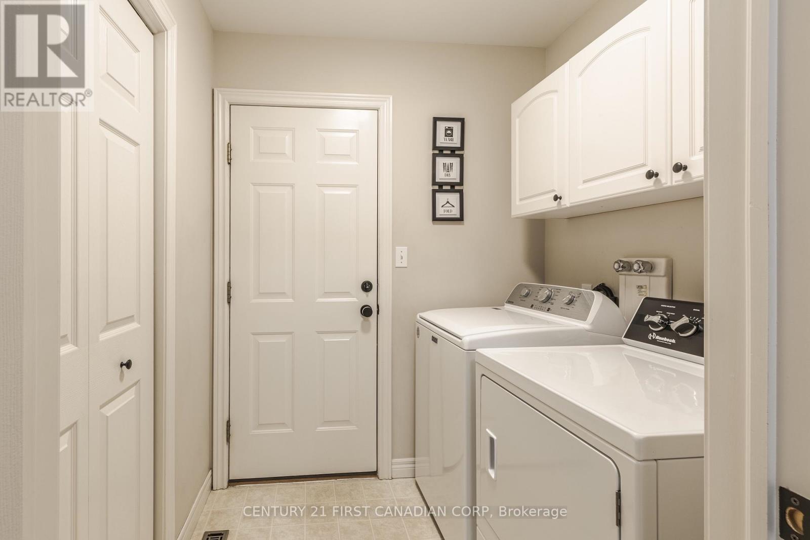 18 - 20 Windemere Place, St. Thomas, Ontario  N5R 6H6 - Photo 10 - X12689436