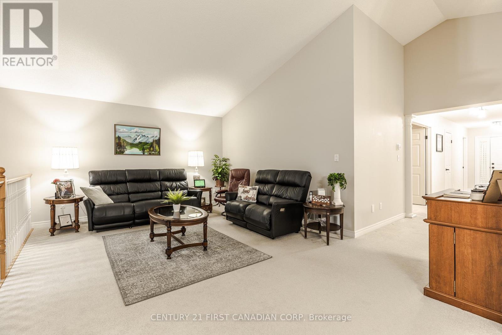 18 - 20 Windemere Place, St. Thomas, Ontario  N5R 6H6 - Photo 6 - X12689436