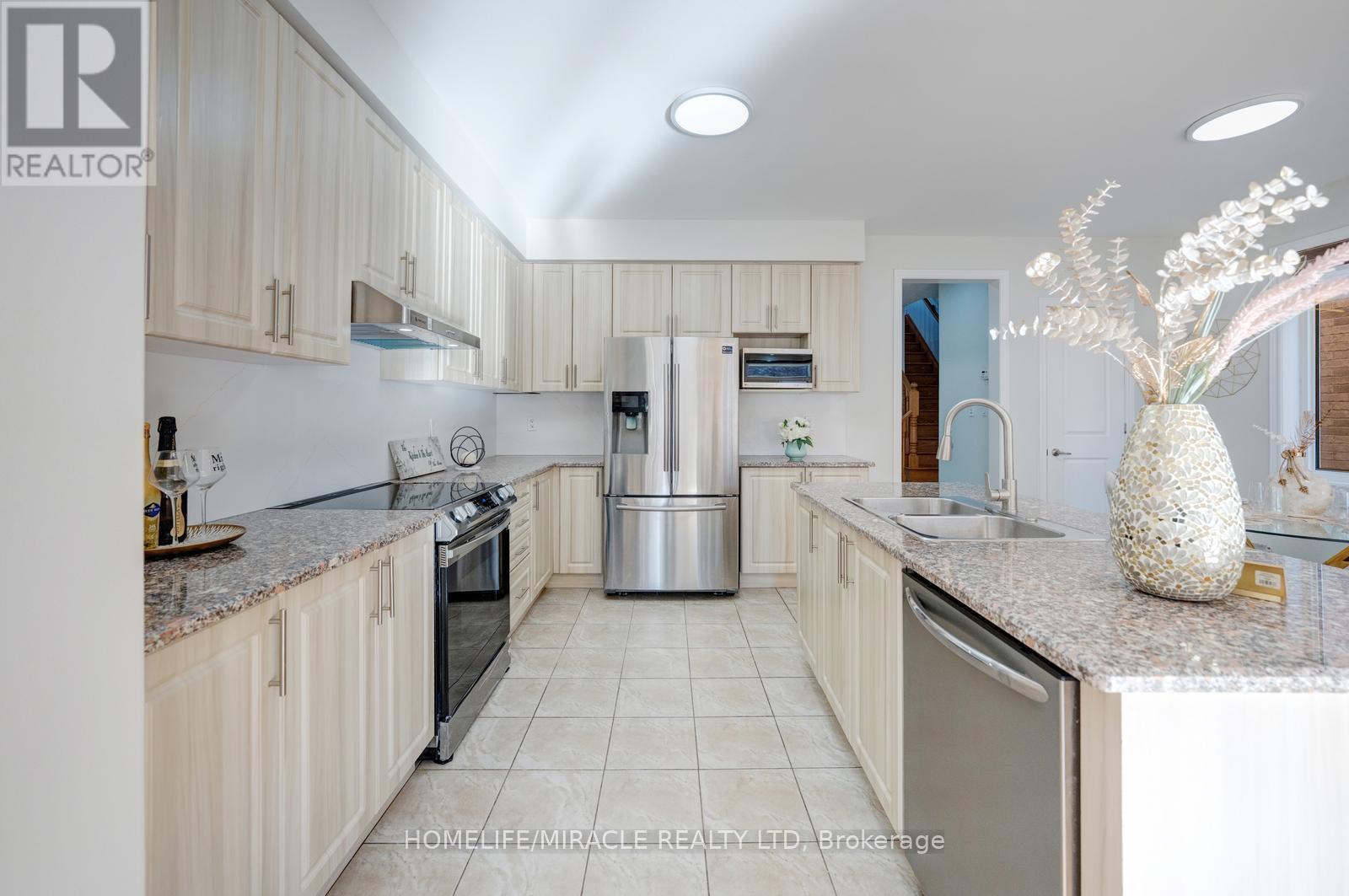 40 Swanton Road, Brampton, Ontario  L6X 0Y9 - Photo 12 - W13412082