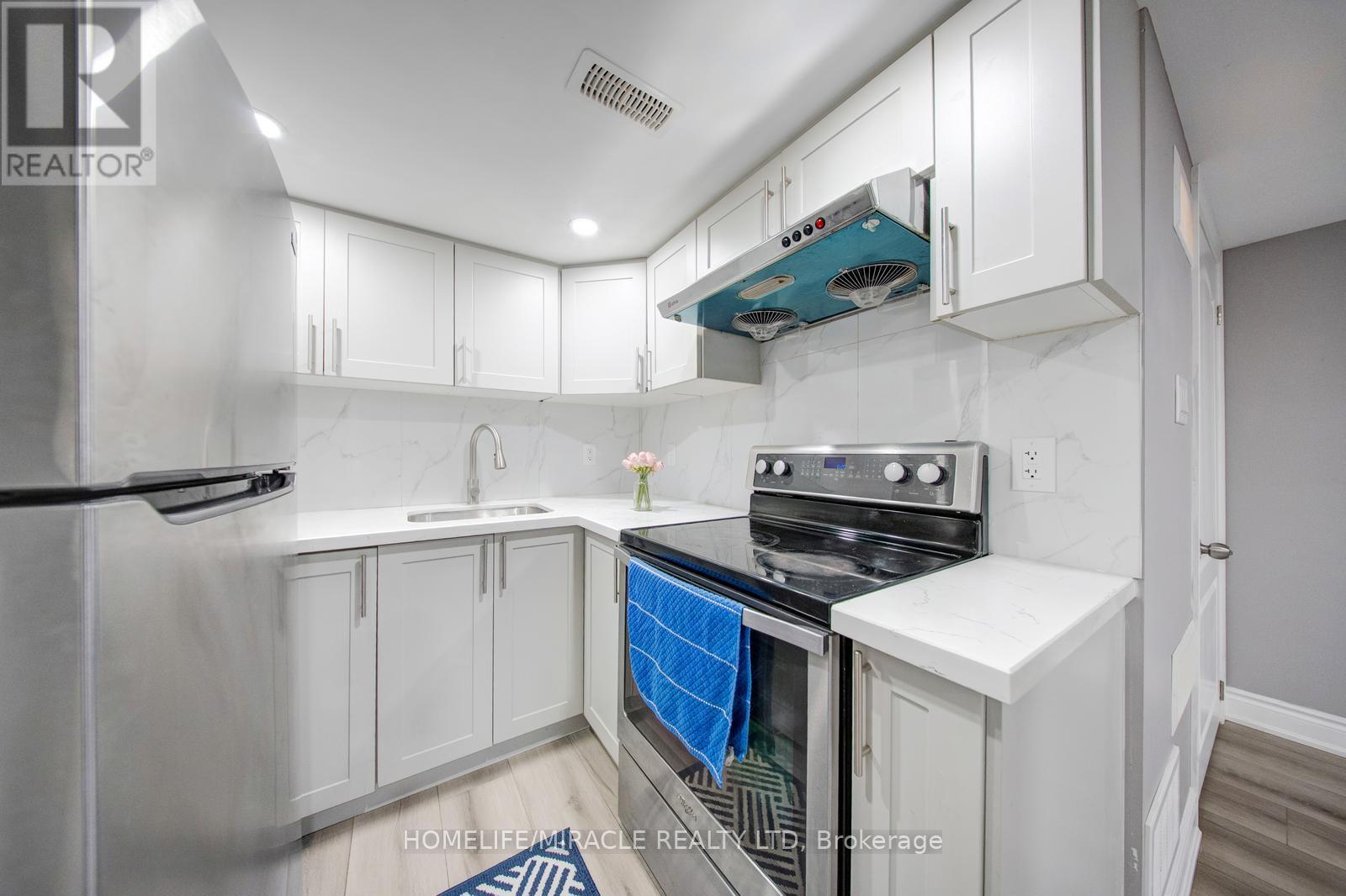 40 Swanton Road, Brampton, Ontario  L6X 0Y9 - Photo 38 - W13412082