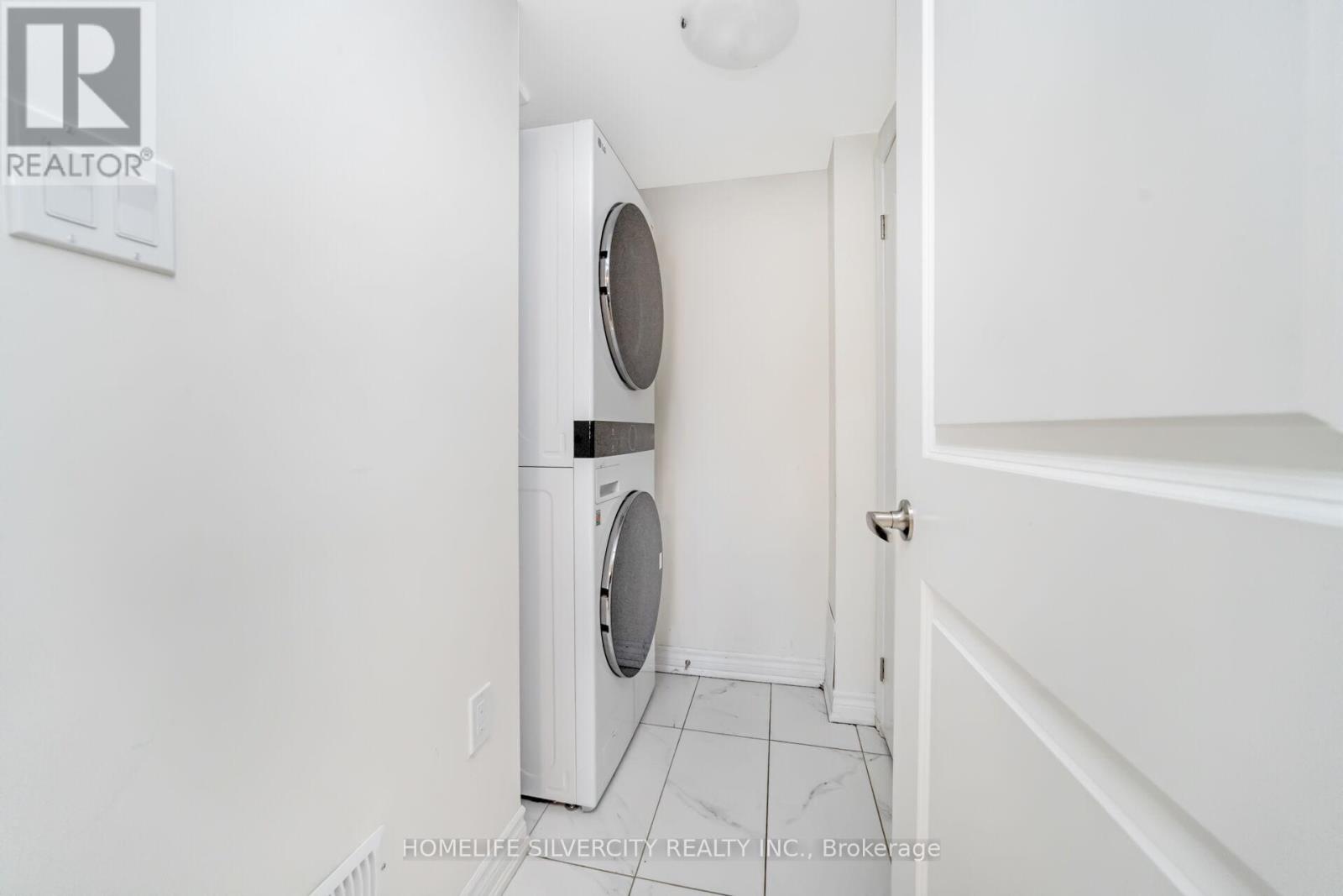 357 Inspire Boulevard, Brampton, Ontario  L6R 4E4 - Photo 41 - W13412090