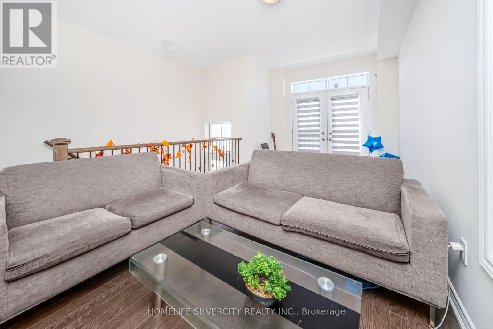 357 Inspire Boulevard, Brampton, Ontario  L6R 4E4 - Photo 6 - W13412090