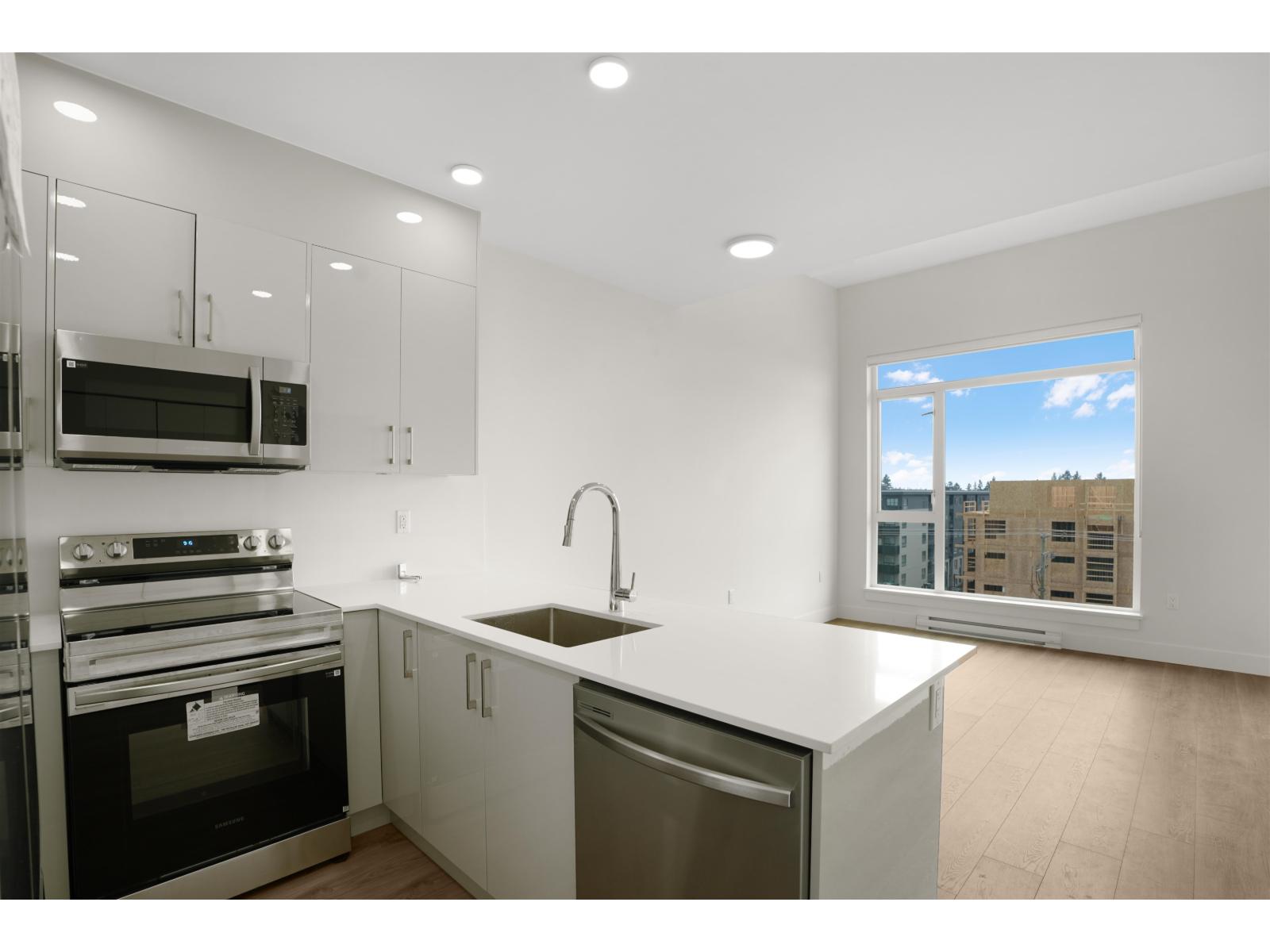 609 15739 Fraser Highway, Surrey, British Columbia  V4N 6V4 - Photo 6 - R3132534