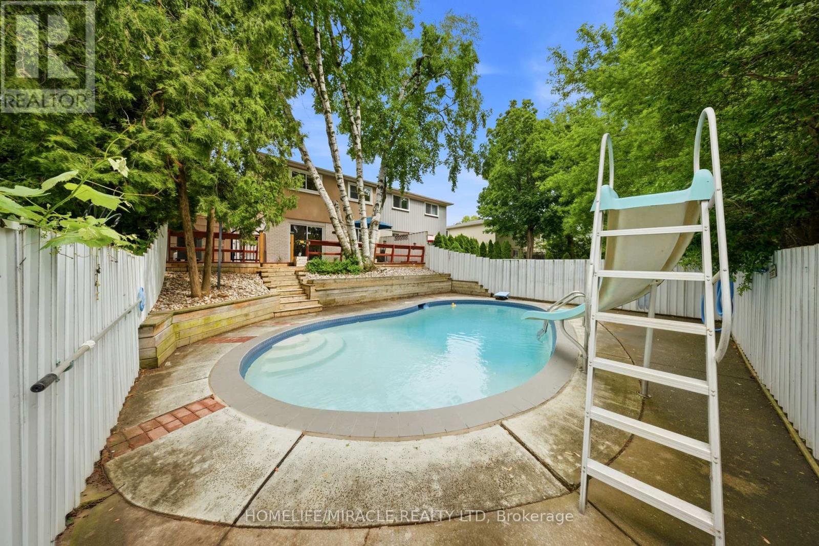 1612 Wavell Crescent, Mississauga (Applewood), Ontario  L4X 1X1 - Photo 39 - W13288604