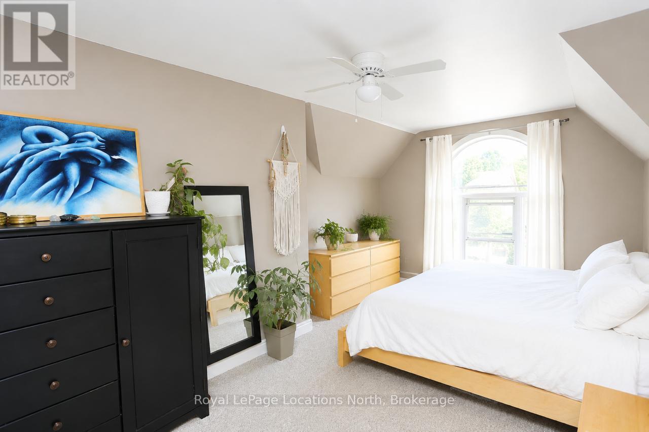 85 Fourth Street W, Collingwood, Ontario  L9Y 1R5 - Photo 4 - S13412130
