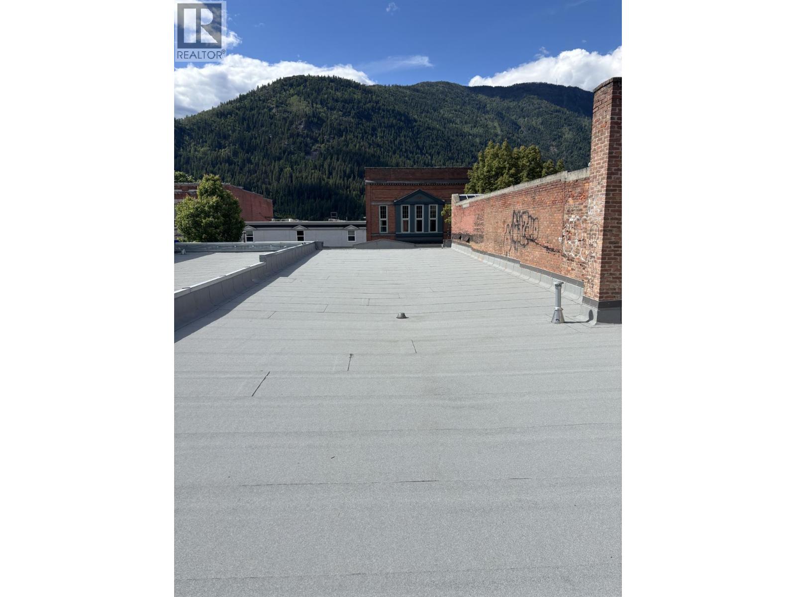 636 Baker Street, Nelson, British Columbia  V1L 4J4 - Photo 47 - 10377024