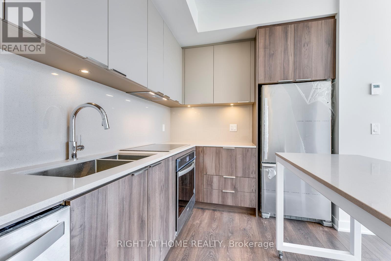 308 - 2 Sonic Way, Toronto, Ontario  M3C 0P2 - Photo 20 - C13412094