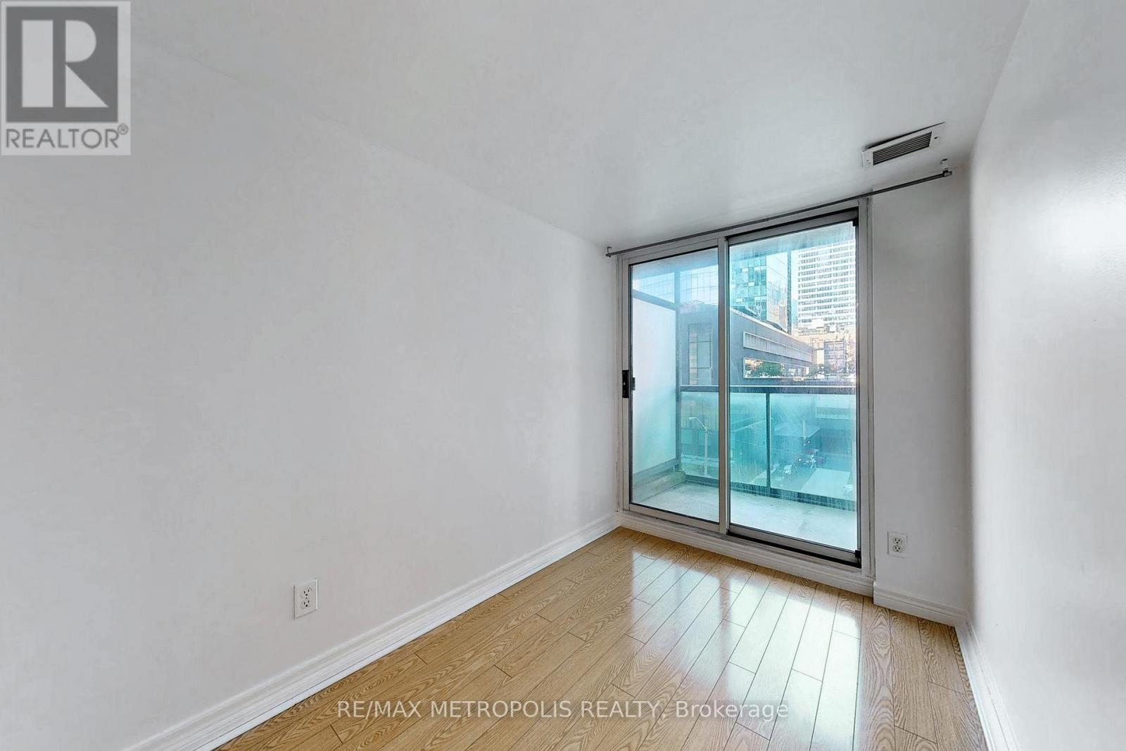 502 - 30 Grand Trunk Crescent, Toronto, Ontario  M5J 3A4 - Photo 18 - C13412118