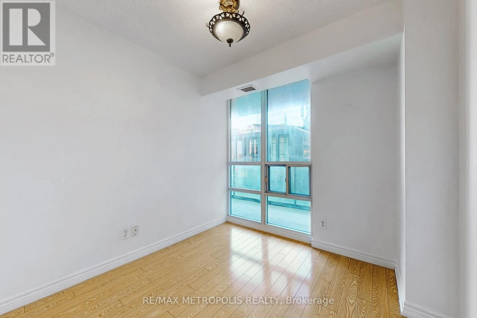 502 - 30 Grand Trunk Crescent, Toronto, Ontario  M5J 3A4 - Photo 22 - C13412118