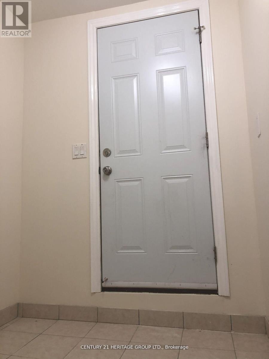 Apt 1 Bdrm 2 - 16 Cartmel Drive, Markham, Ontario  L3S 1T8 - Photo 3 - N13412098