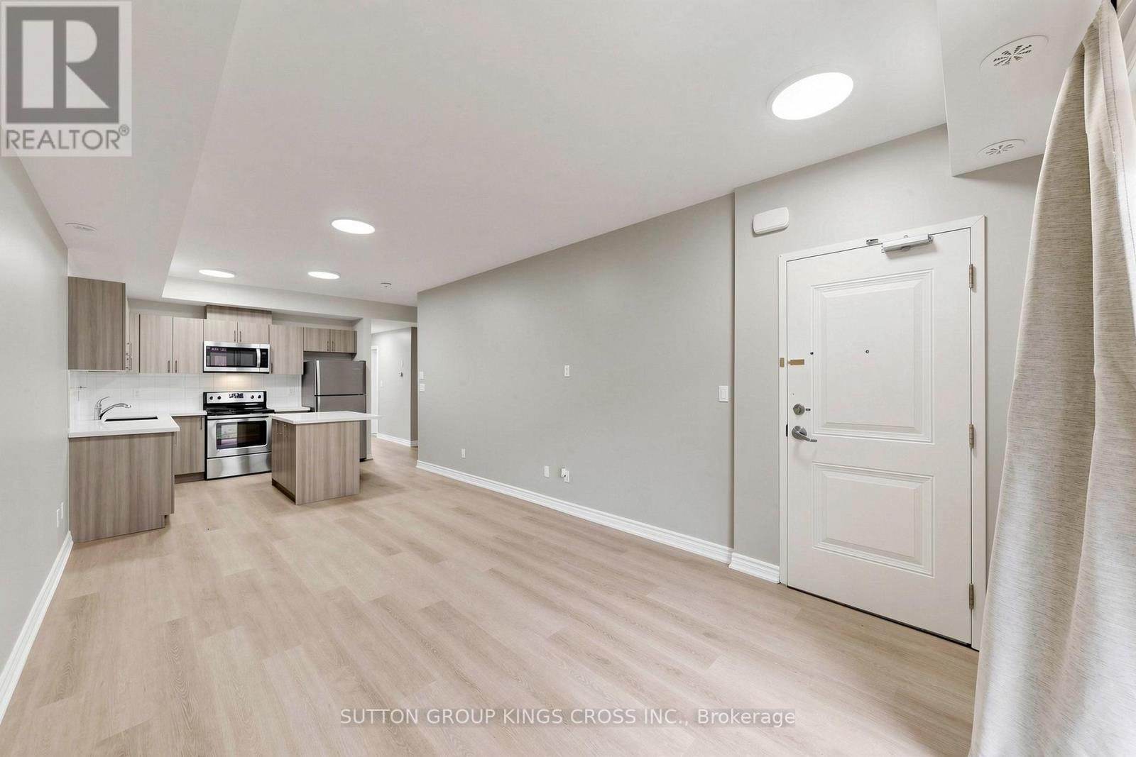 9 - 196 Pine Grove Road, Vaughan, Ontario  L4L 0H8 - Photo 7 - N13412132