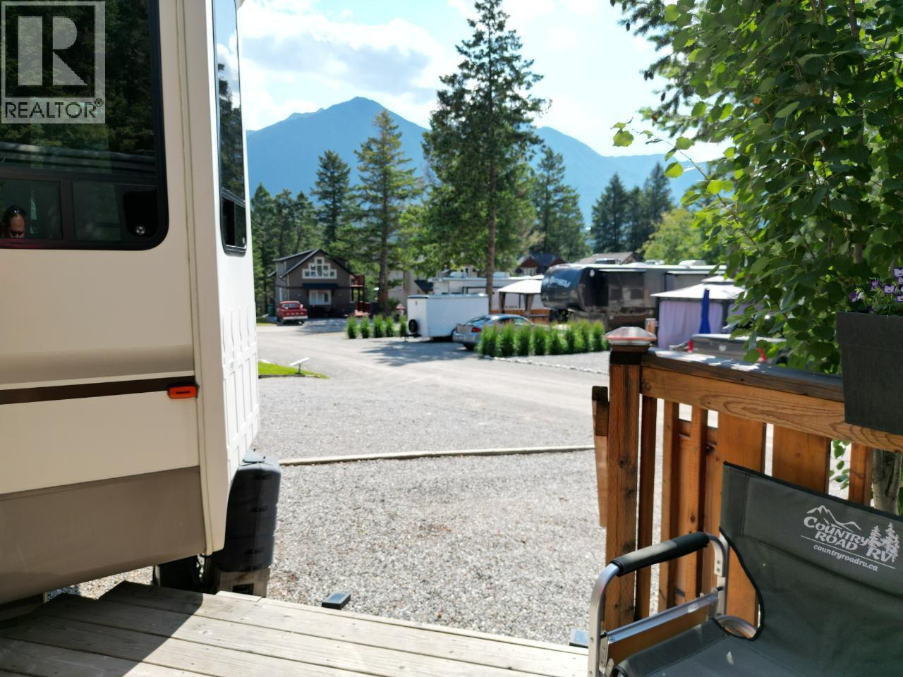 4868 Riverview Drive Unit# 55, Edgewater, British Columbia  V0A 1E0 - Photo 6 - 10376471