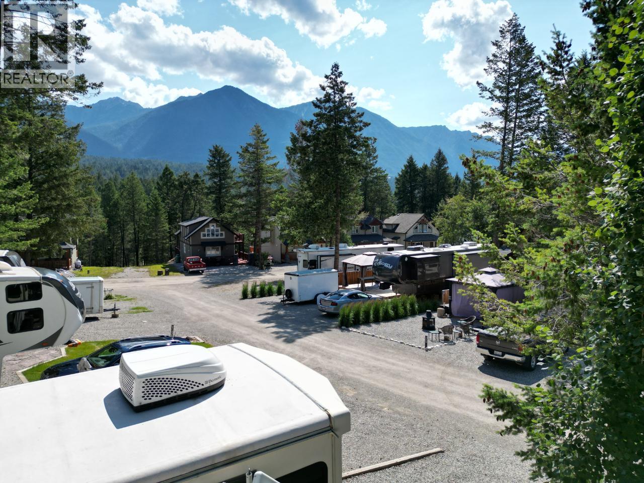 4868 Riverview Drive Unit# 55, Edgewater, British Columbia  V0A 1E0 - Photo 7 - 10376471
