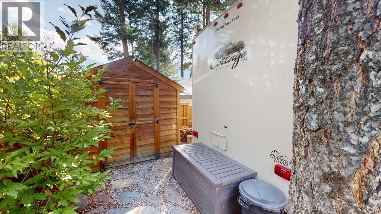 4868 Riverview Drive Unit# 55, Edgewater, British Columbia  V0A 1E0 - Photo 16 - 10376471