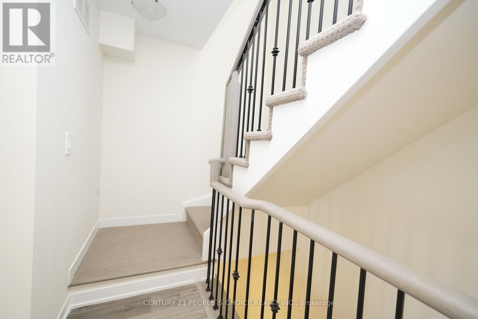 302 - 1695 Dersan Street, Pickering, Ontario  L1X 0S9 - Photo 19 - E13412166