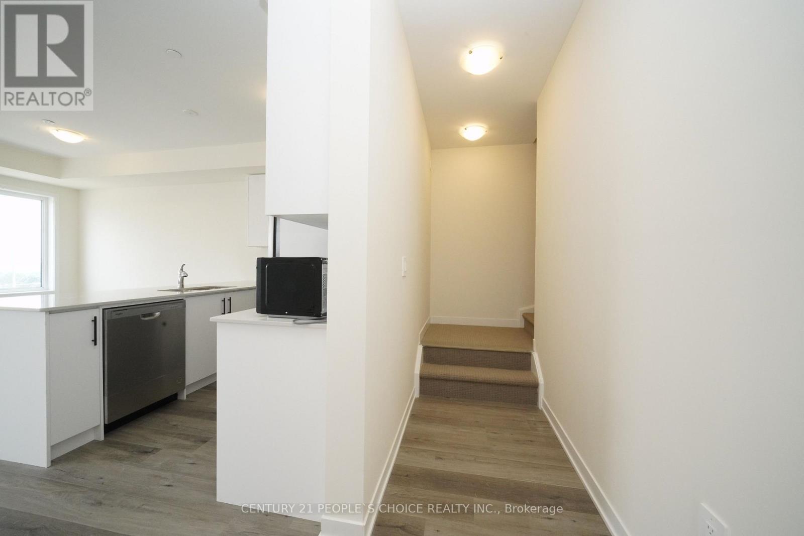 302 - 1695 Dersan Street, Pickering, Ontario  L1X 0S9 - Photo 8 - E13412166