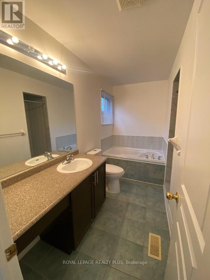 1812 Castlemore Avenue, Markham, Ontario  L6E 2E5 - Photo 17 - N13412170