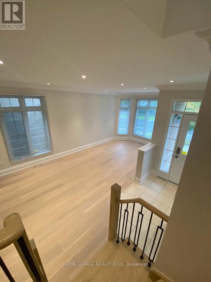 1812 Castlemore Avenue, Markham, Ontario  L6E 2E5 - Photo 4 - N13412170
