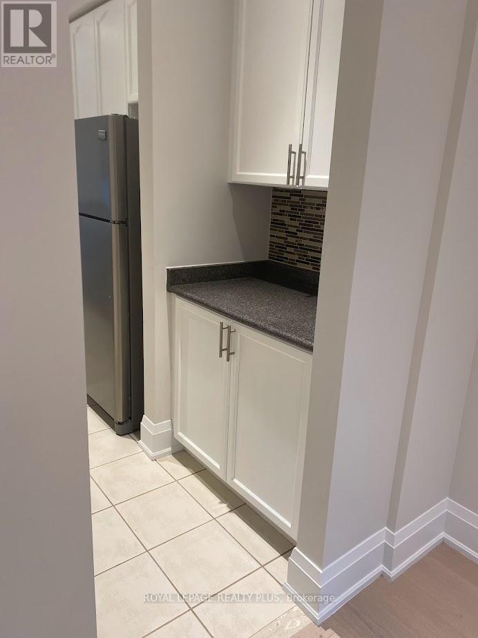 1812 Castlemore Avenue, Markham, Ontario  L6E 2E5 - Photo 7 - N13412170