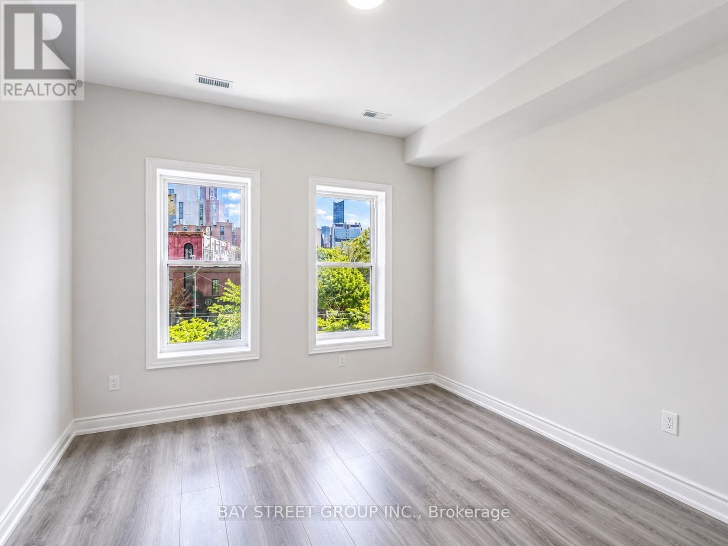 B - 442 Spadina Avenue, Toronto, Ontario  M5T 2G8 - Photo 4 - C13239810