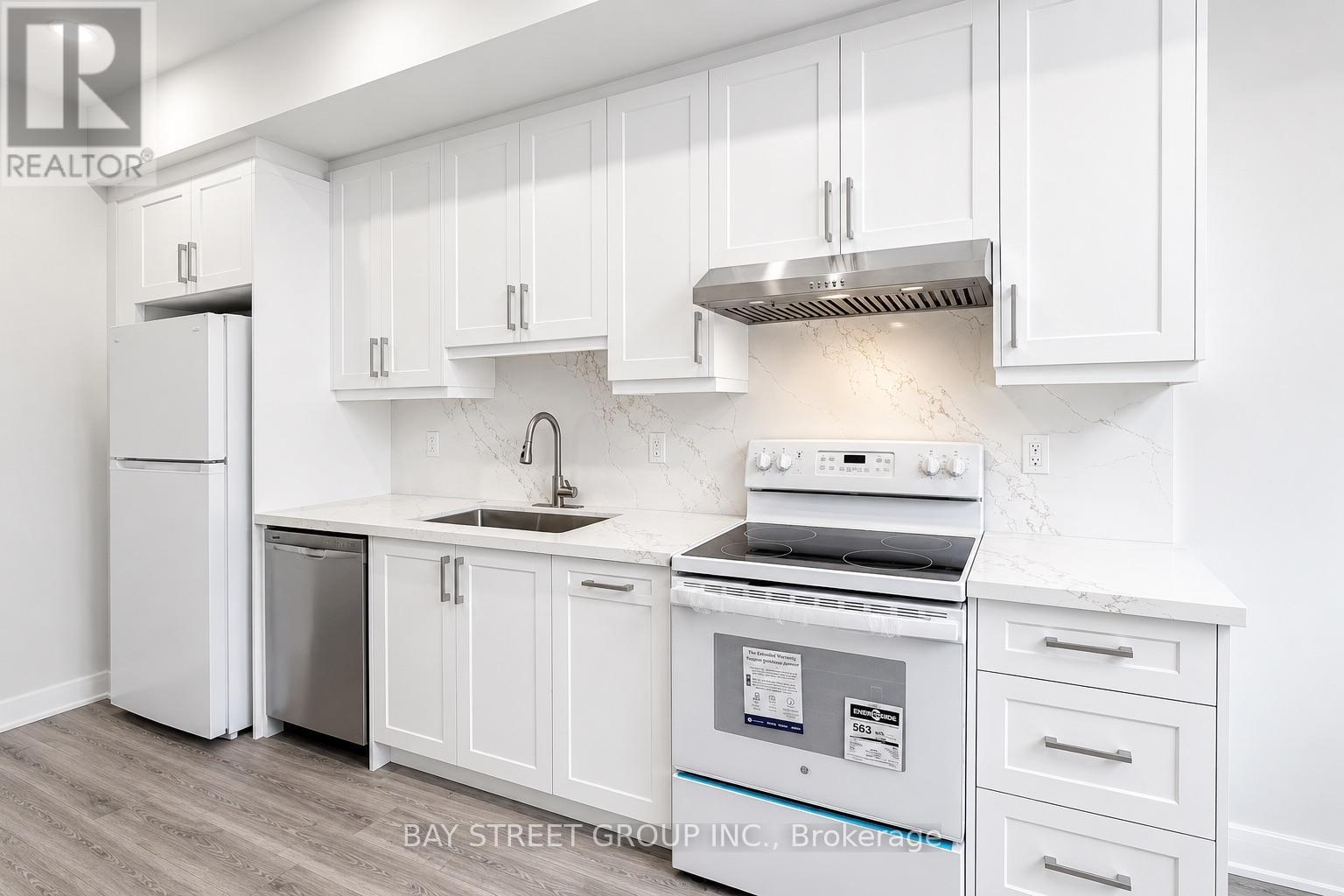 D - 442 SPADINA AVENUE, Toronto, Ontario