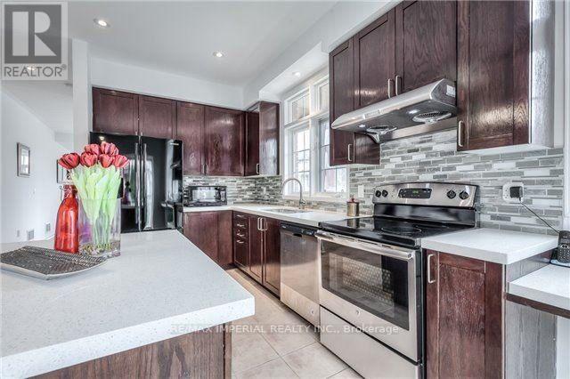 232 Madison Heights Boulevard, Markham, Ontario  L6C 2L4 - Photo 8 - N13412184