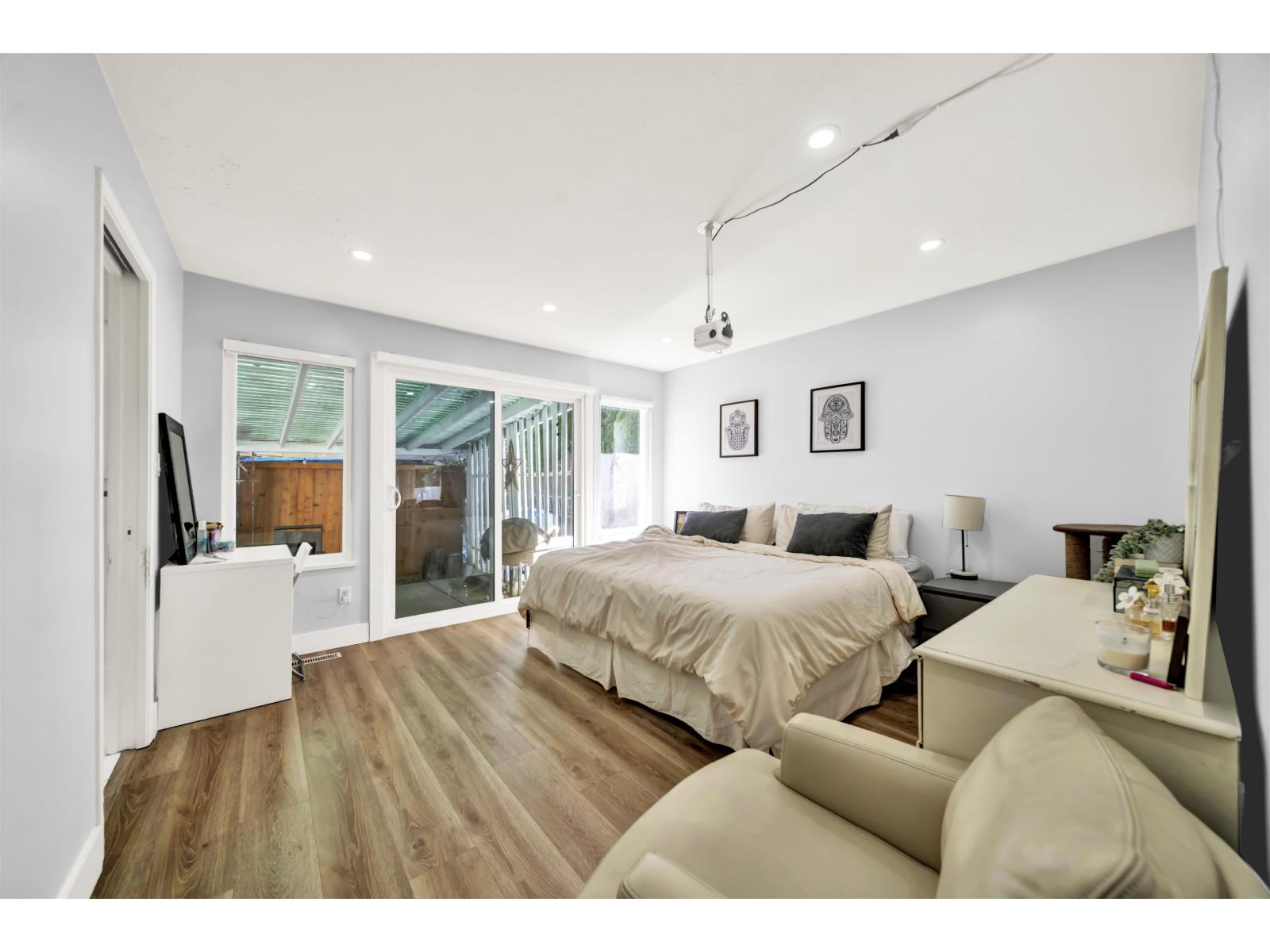 1953 158a Street, Surrey, British Columbia  V4A 8G9 - Photo 13 - R3129273