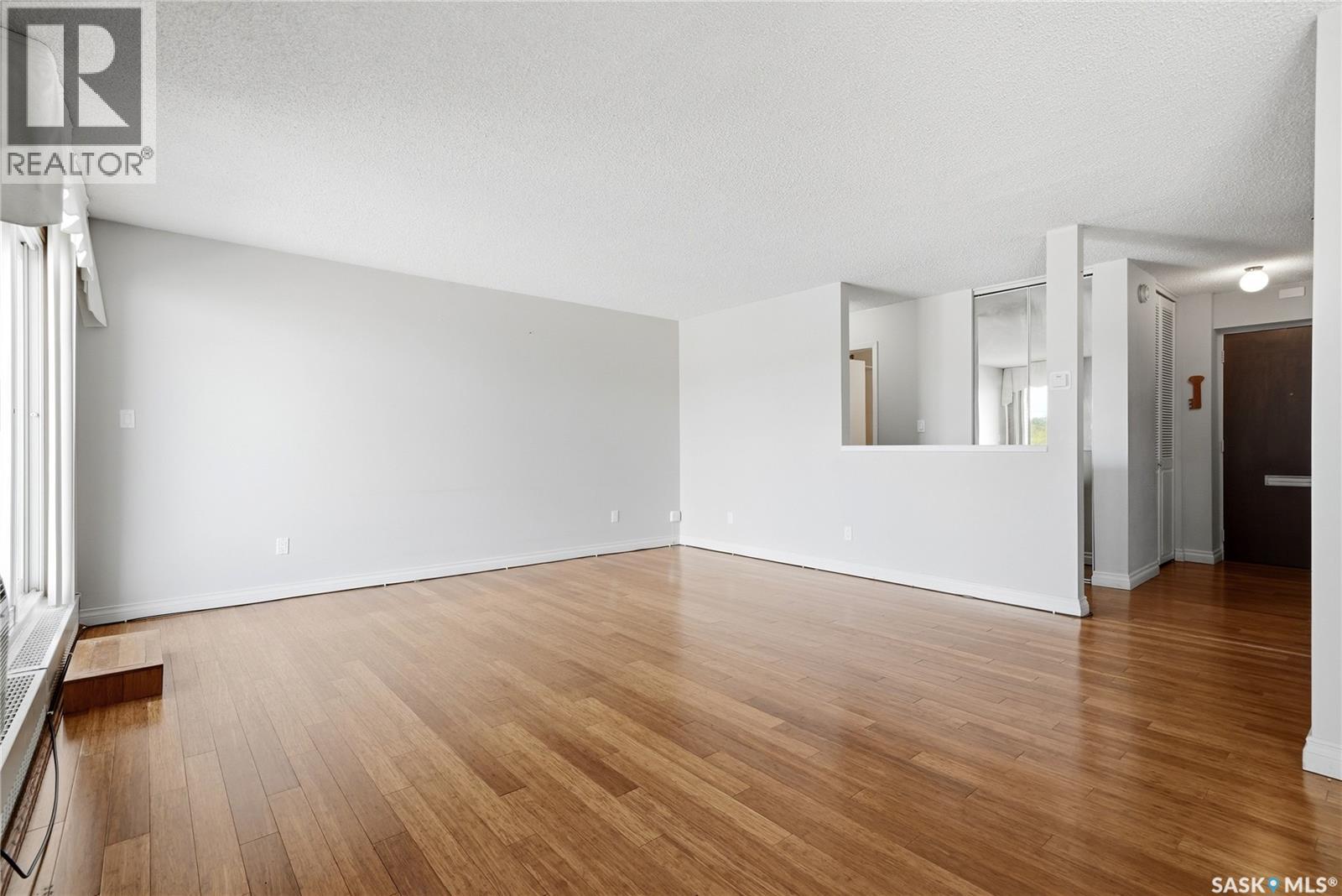 201 4545 Rae Street, Regina, Saskatchewan  S4S 3B2 - Photo 5 - SK038465