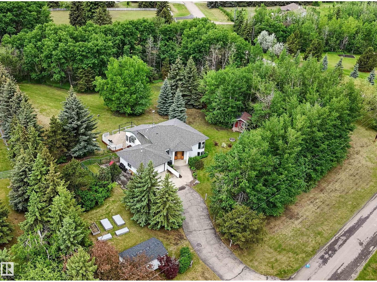 11922 226 ST NW, edmonton, Alberta
