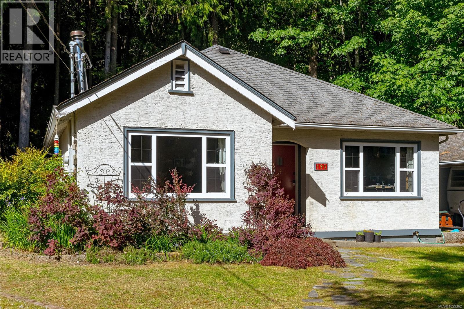 195 Johnson Pl, Lake Cowichan, British Columbia  V0R 2G0 - Photo 5 - 1029362