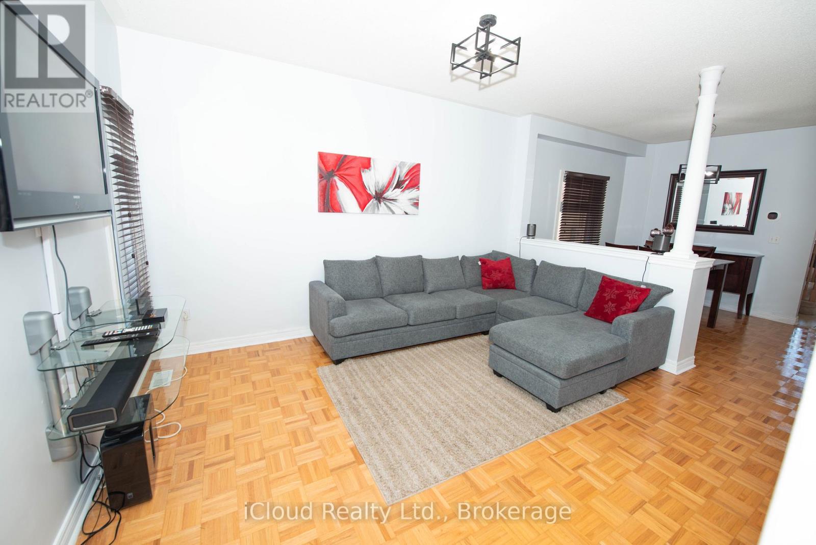 19 Fountainview Way, Brampton, Ontario  L6S 6K4 - Photo 11 - W13412190