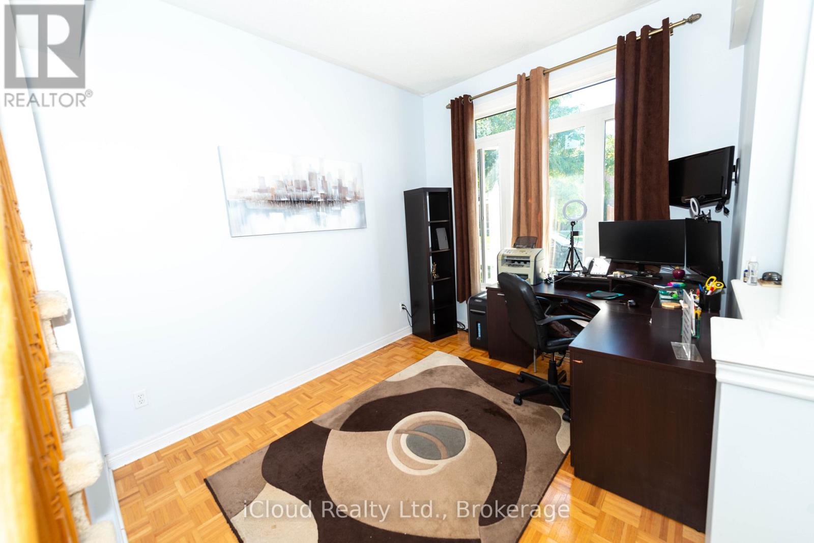 19 Fountainview Way, Brampton, Ontario  L6S 6K4 - Photo 5 - W13412190