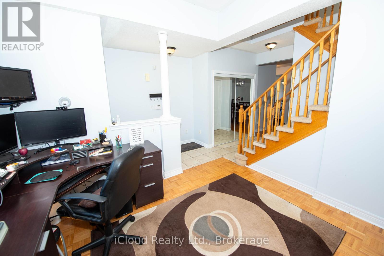 19 Fountainview Way, Brampton, Ontario  L6S 6K4 - Photo 6 - W13412190