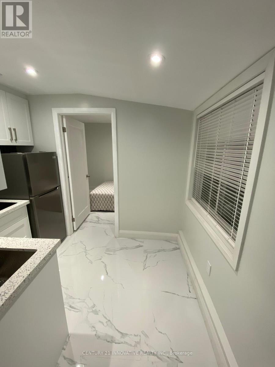 3366 Victory Crescent W, Mississauga, Ontario  L4T 1L9 - Photo 11 - W13412200