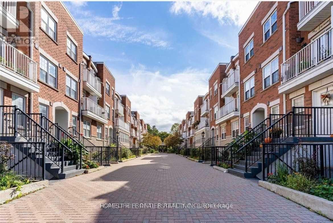 3 - 37 FOUR WINDS DRIVE, Toronto, Ontario