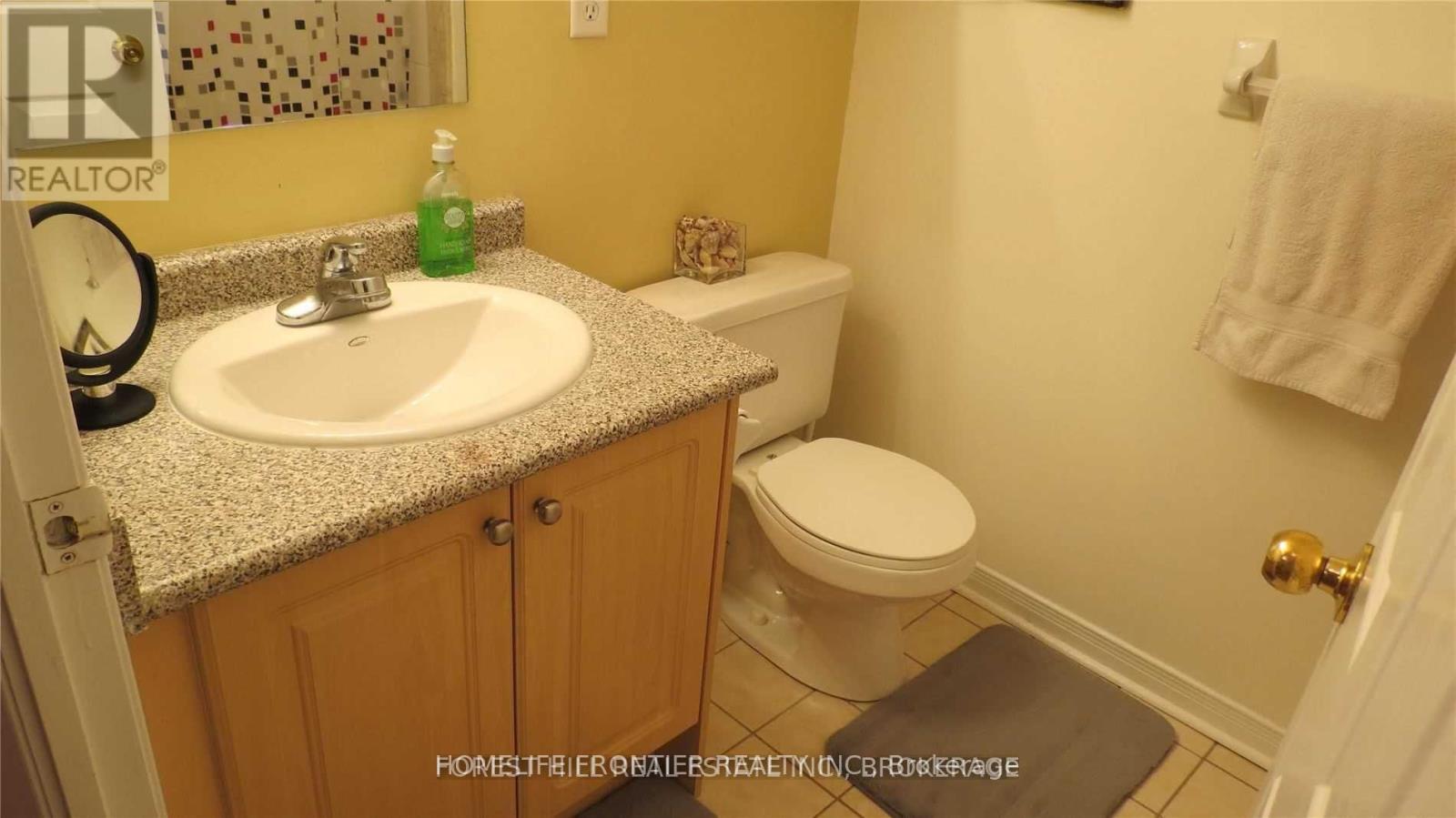 3 - 37 Four Winds Drive, Toronto, Ontario  M3J 1K7 - Photo 4 - W13412202