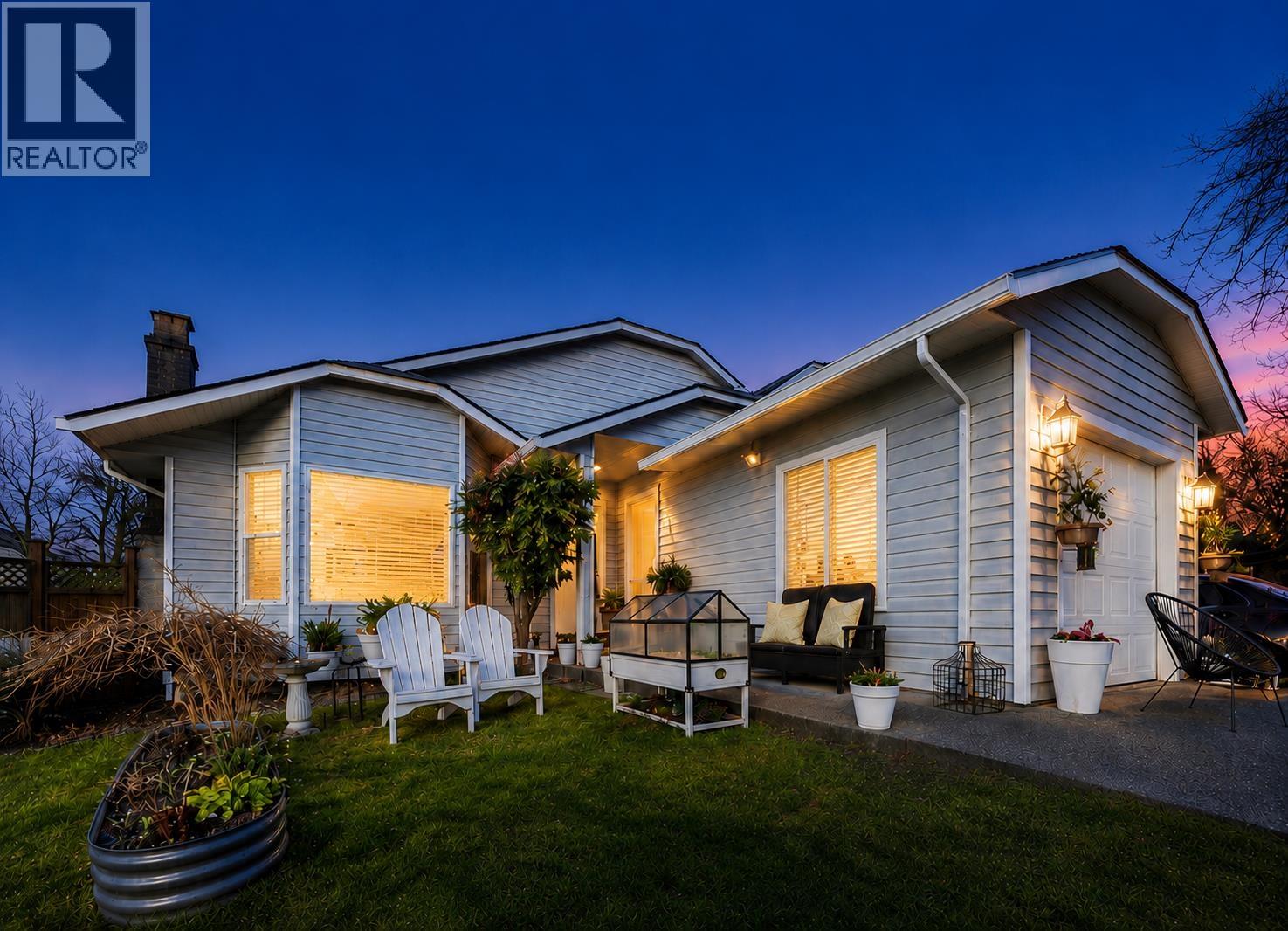 875 PORTEAU PLACE