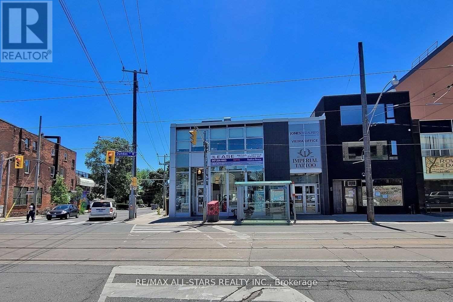 200 - 1269 DUNDAS STREET W, Toronto, Ontario