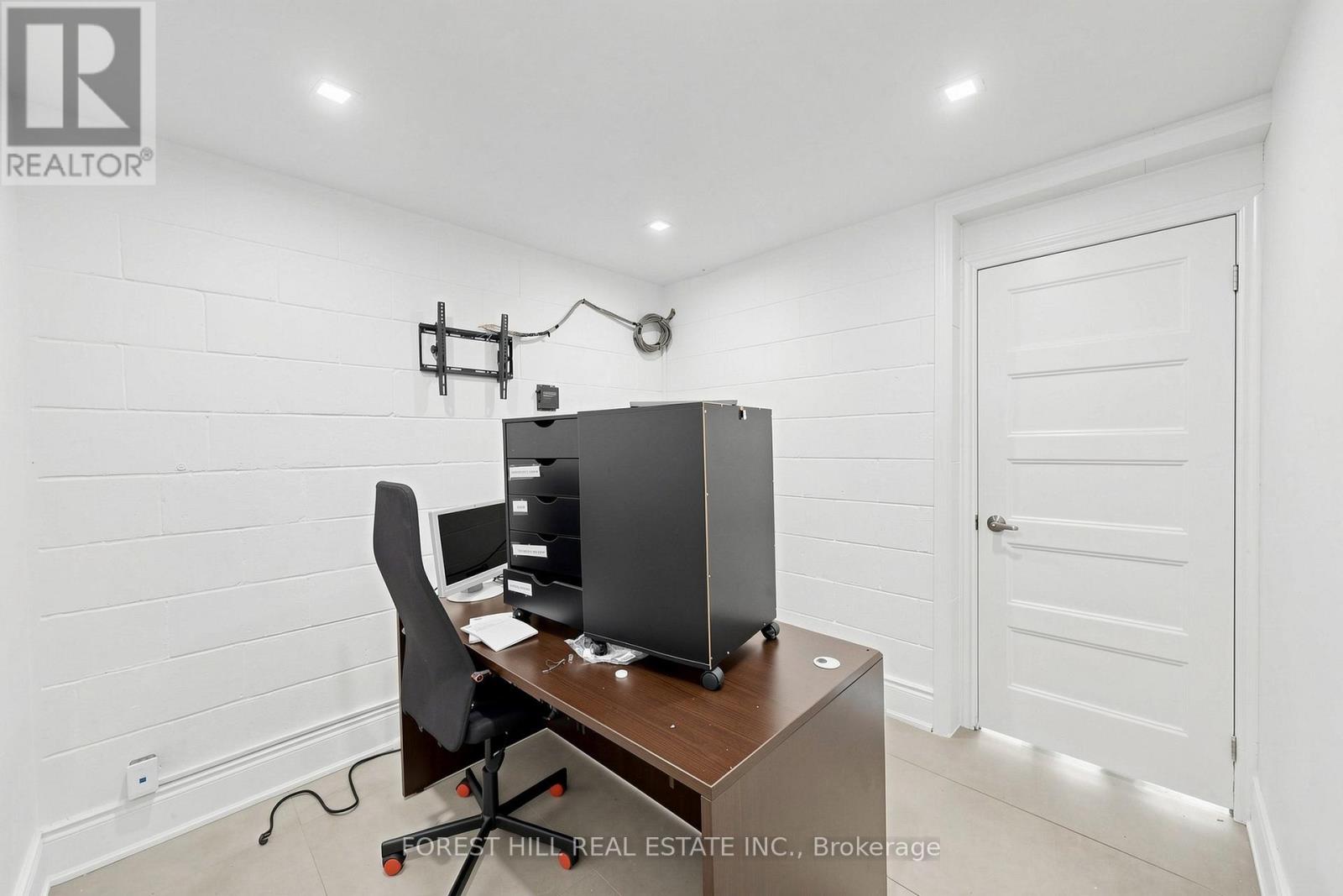 1502 Speers Road, Oakville, Ontario  L6L 2X7 - Photo 10 - W13227996