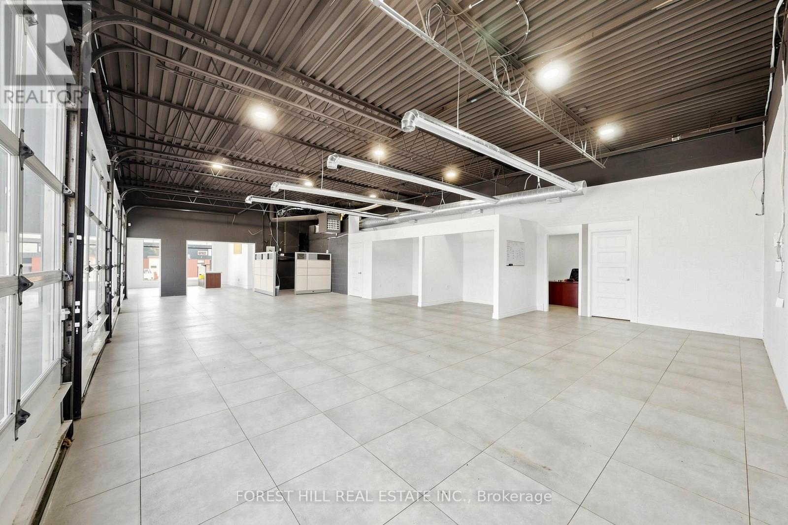 1502 Speers Road, Oakville, Ontario  L6L 2X7 - Photo 7 - W13227996