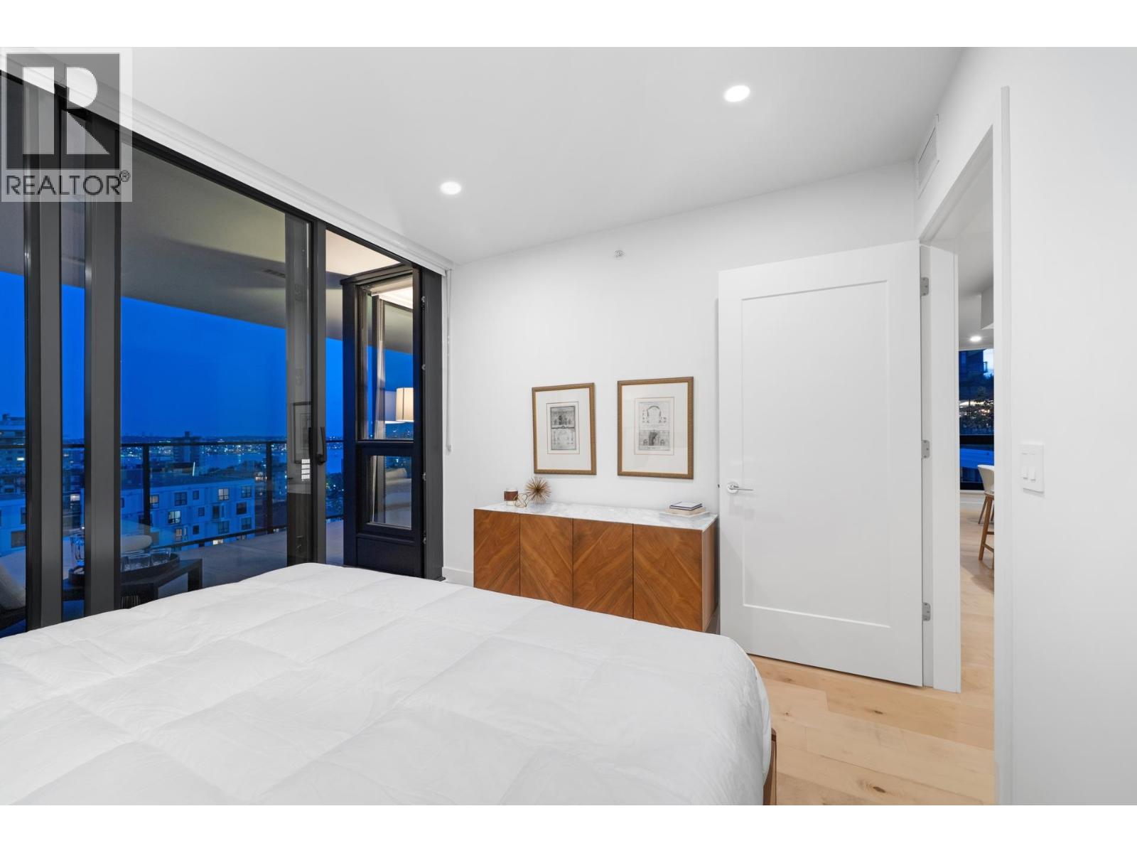 703 135 E 13th Street, North Vancouver, British Columbia  V7L 0J8 - Photo 23 - R3086776