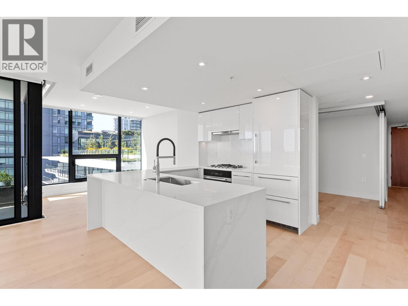 703 135 E 13th Street, North Vancouver, British Columbia  V7L 0J8 - Photo 12 - R3086776
