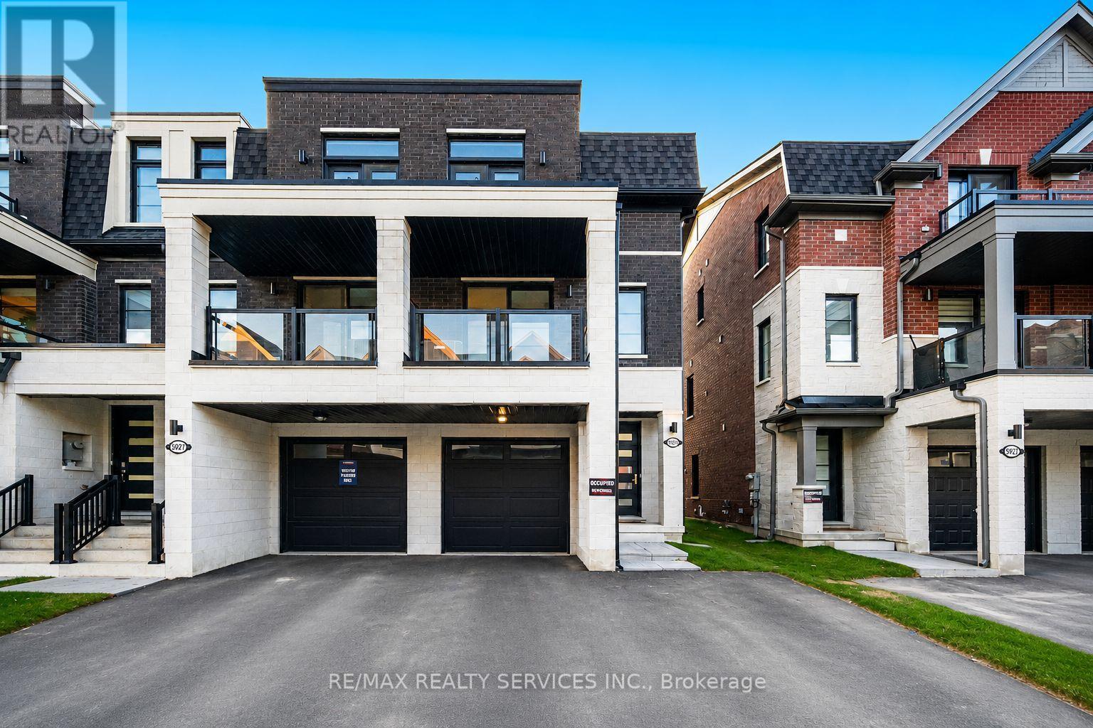 5925 Saigon Street, Mississauga, Ontario  L5V 2V9 - Photo 1 - W13412234