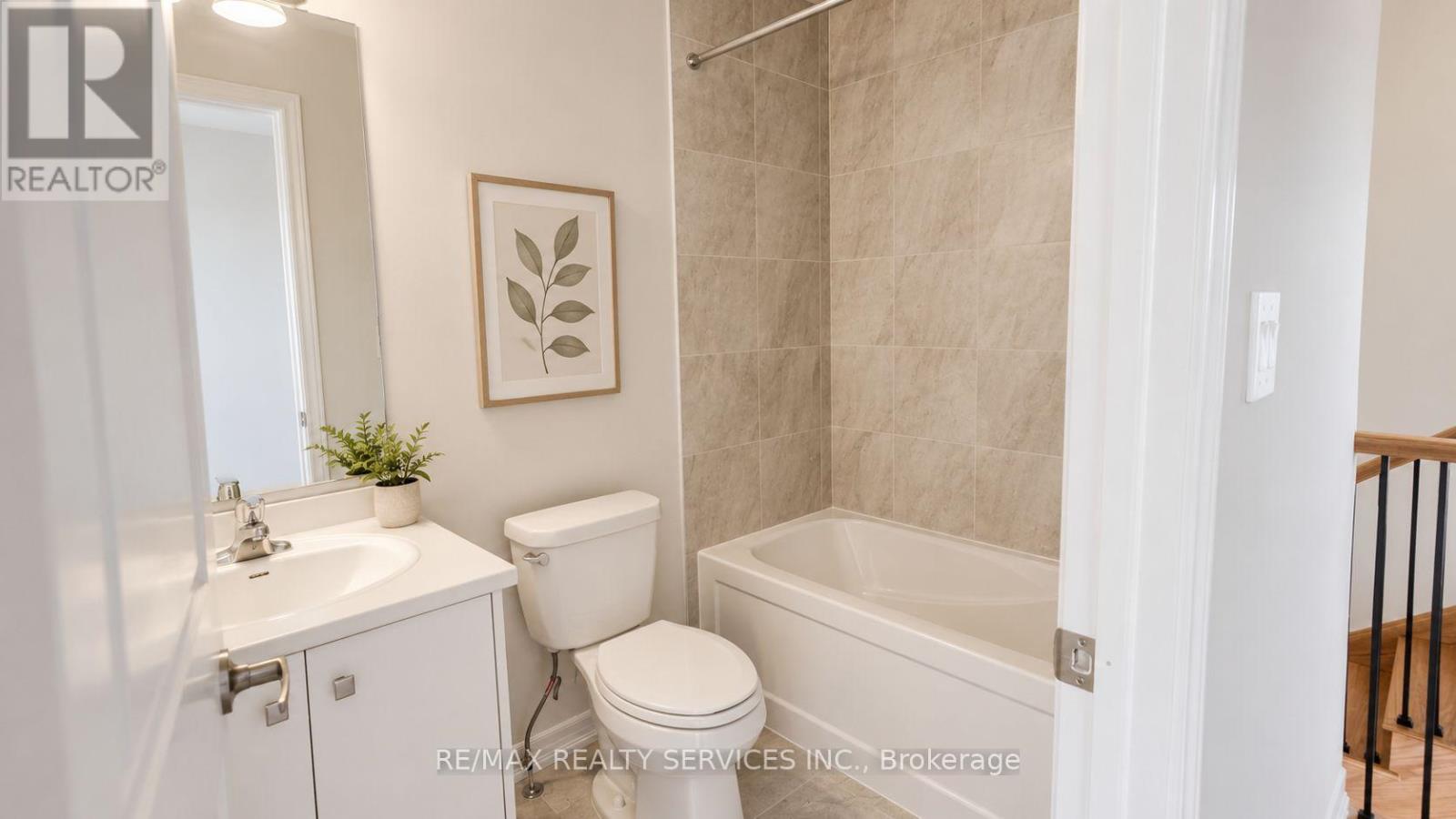 5925 Saigon Street, Mississauga, Ontario  L5V 2V9 - Photo 24 - W13412234